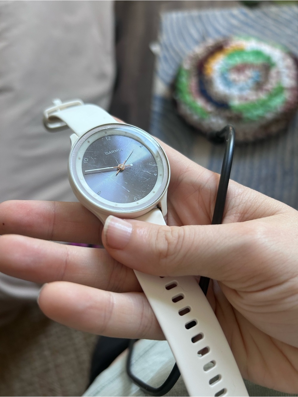 Garmin Cream Band Smartwatch Vivomove Sport - Picture 3 of 3